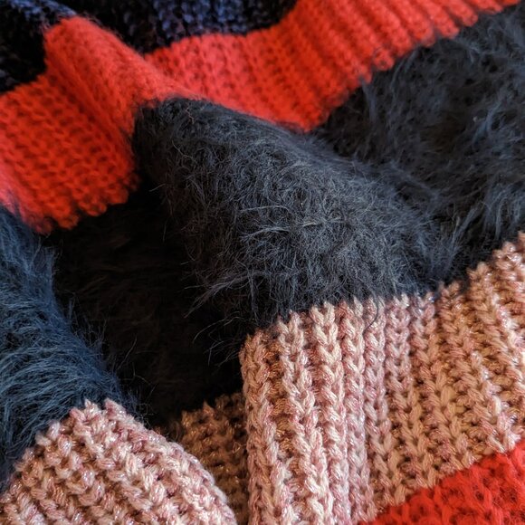 ONLY brand sweater Size M - NWOT - Picture 4 of 8